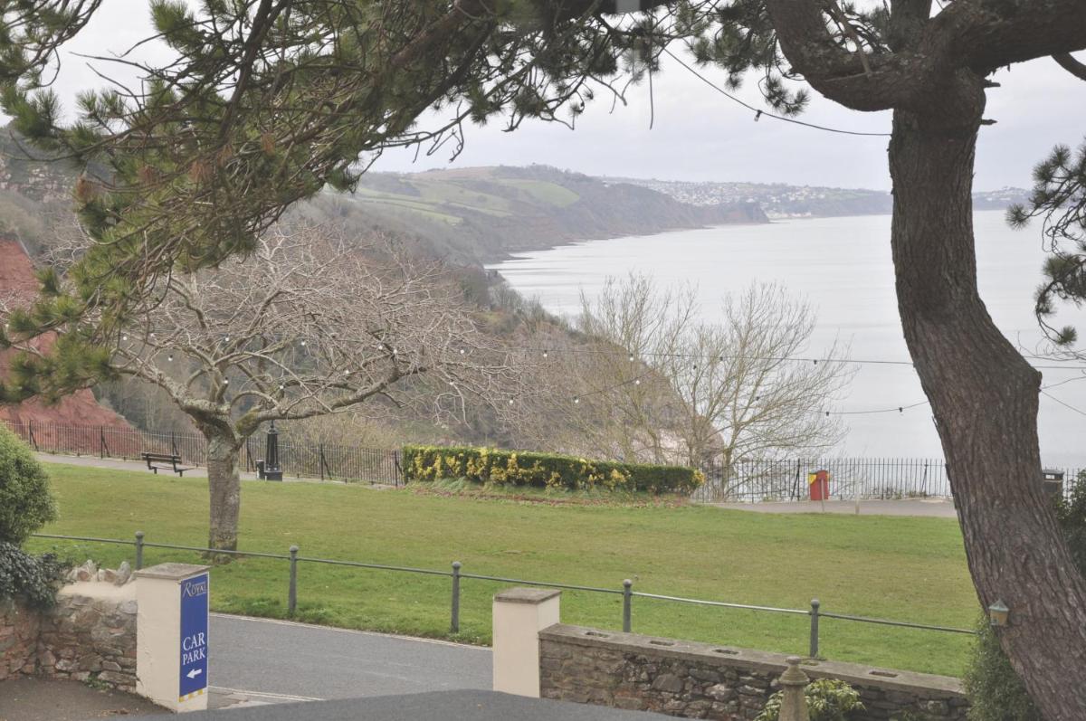 Babbacombe Royal Hotel and Carvery - Housity