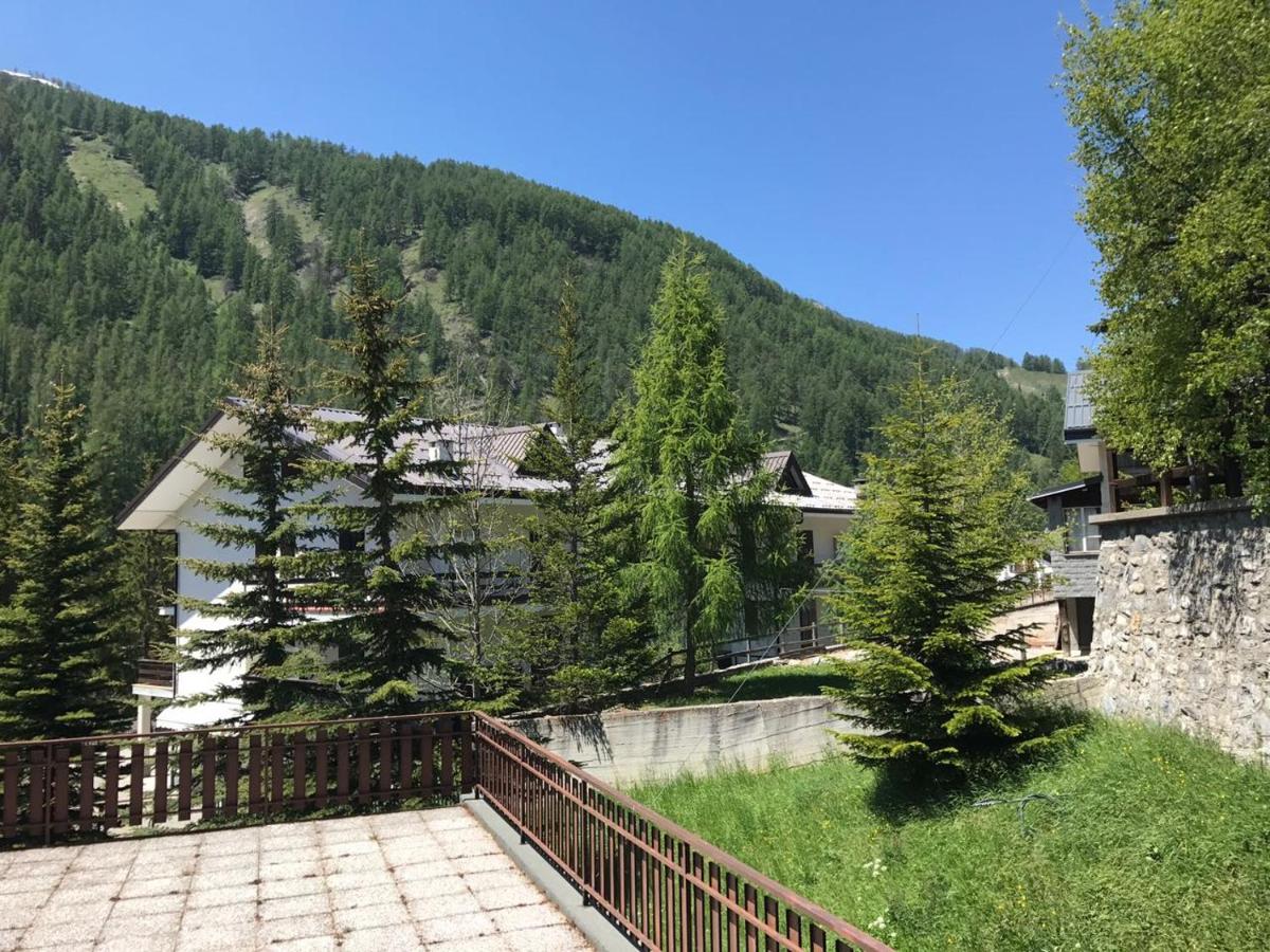 BersezioArgentera con vista monte Ozerot - Housity