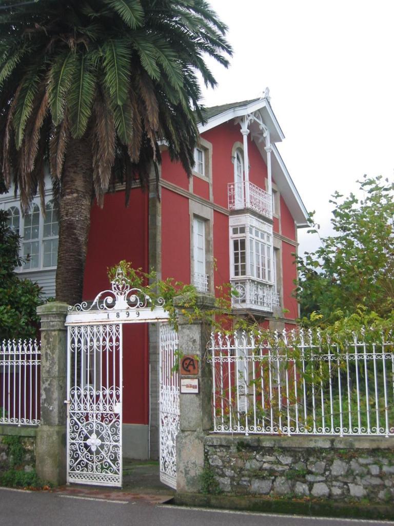 Hotel Rural Casa Roja - Housity