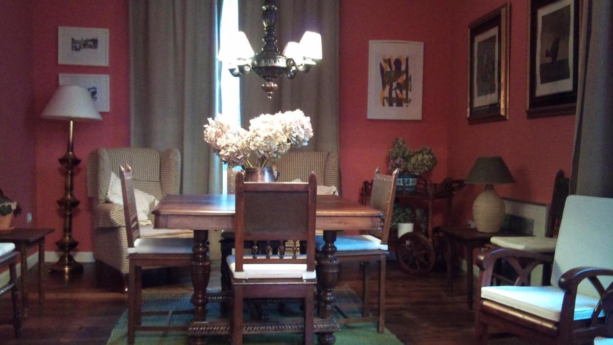 Hotel Rural Casa Roja - Housity