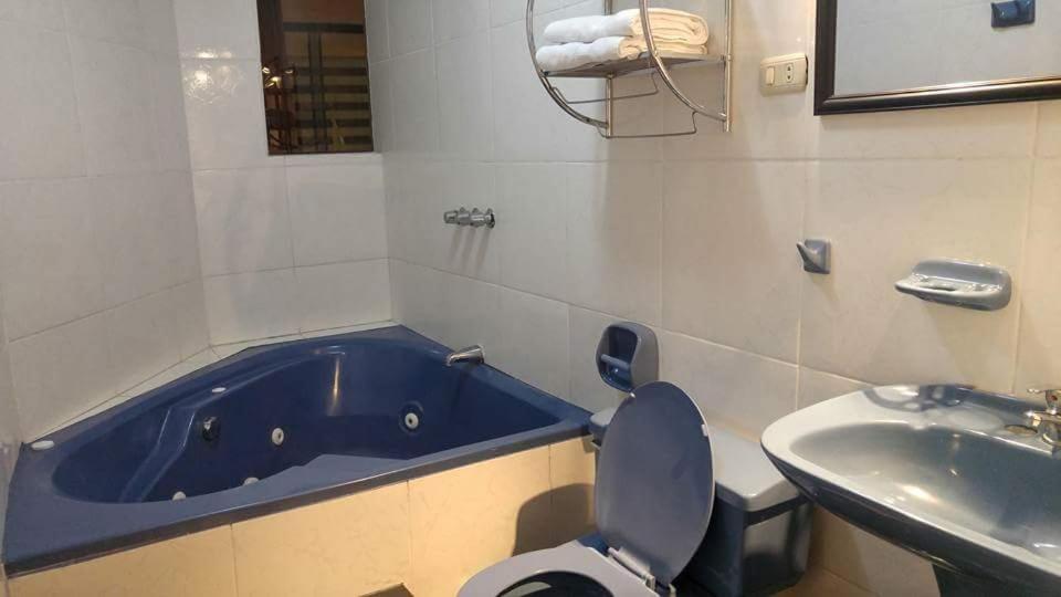 Suitetrails - CasaHotel Jockey Plaza Mall