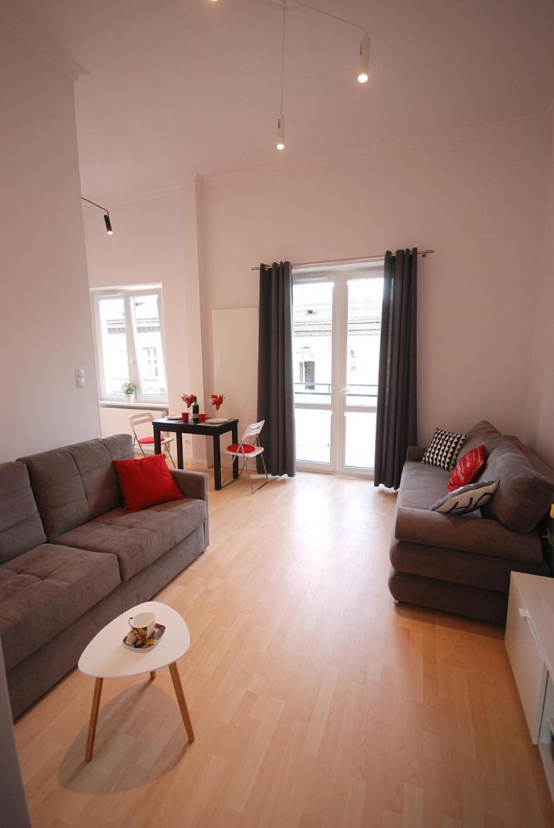 Nowy Apartament Wilcza - Housity