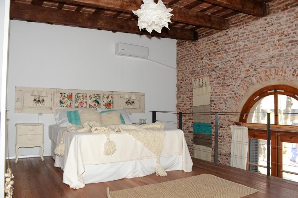 Las Glicinas Boutique Apartments - Housity