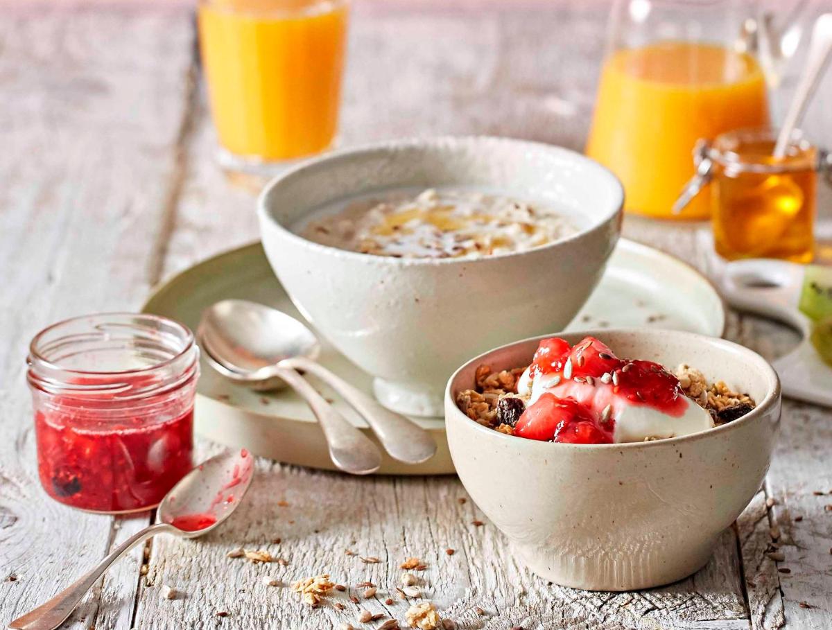 Premier Inn Manchester Airport Runger Lane North - Housity