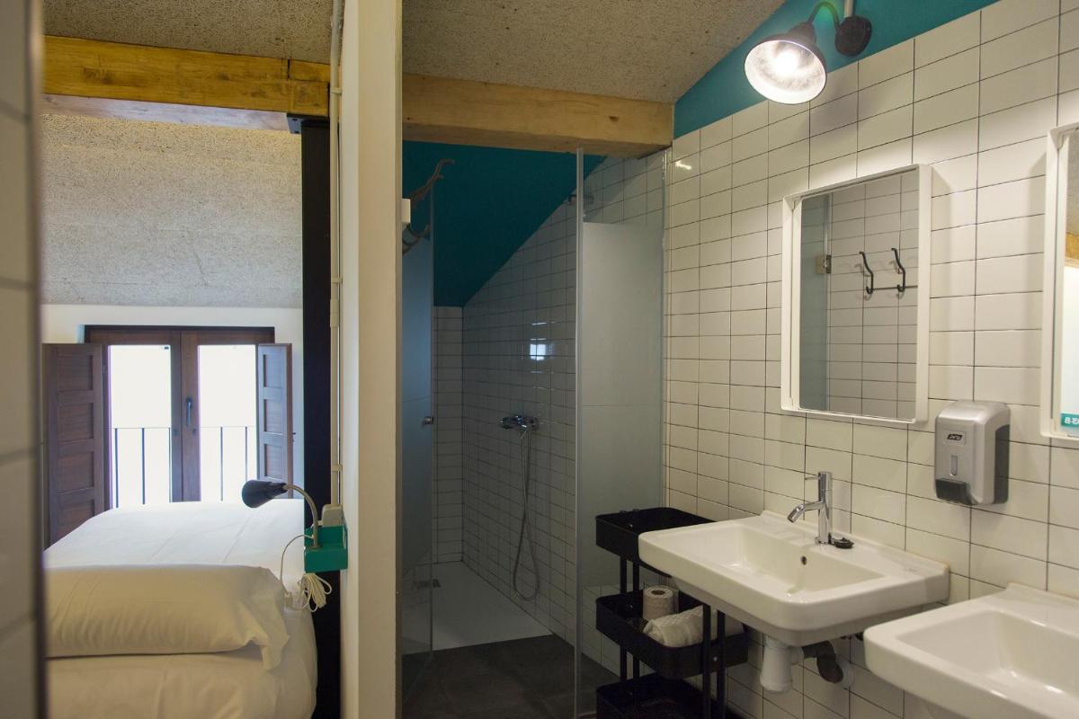 Green River Hostel - Housity