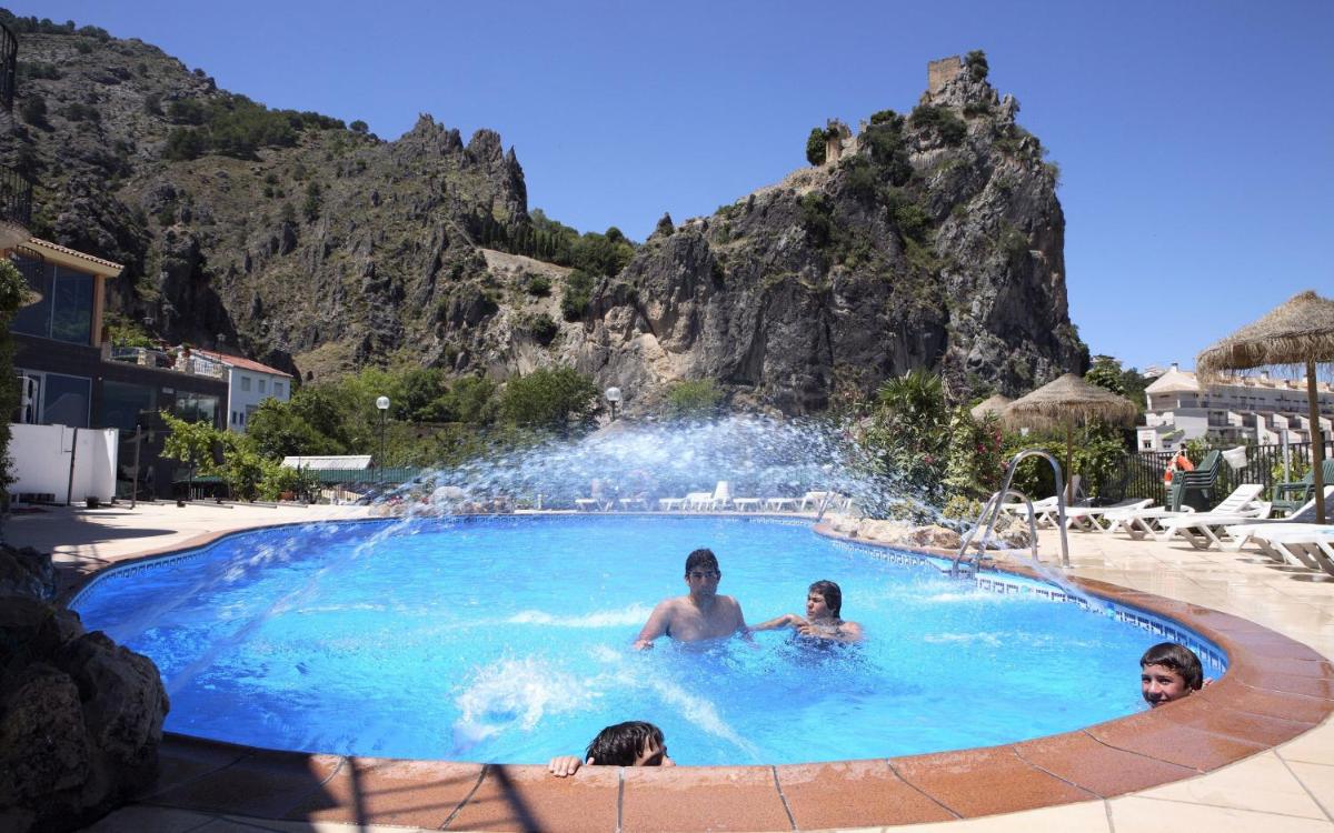 Piscina en o cerca de Hotel & Spa Sierra de Cazorla 4*