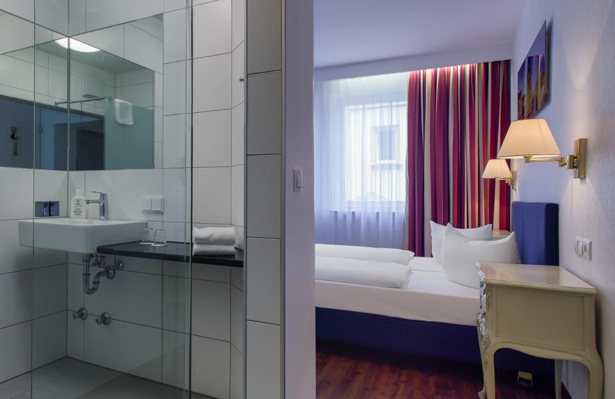 Hotel National - Hizvo