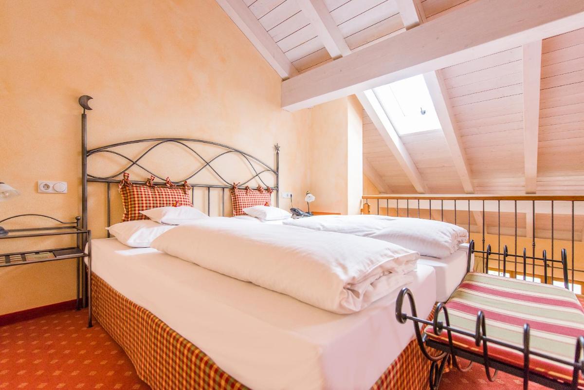 Hotel und Landgasthof Altwirt - Housity