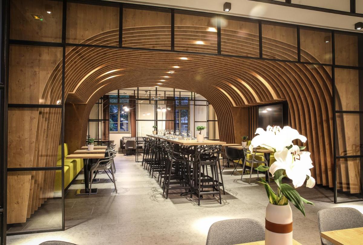 Novotel Saint Brieuc Centre Gare - Housity