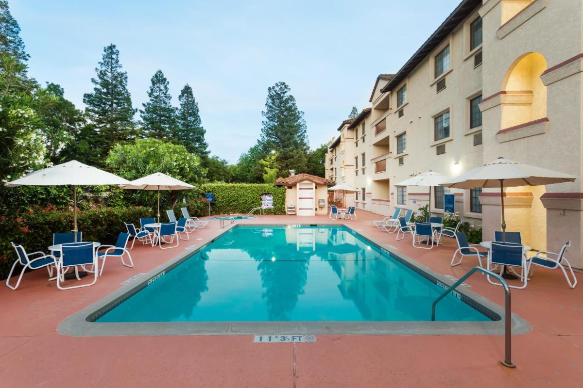 Wyndham Garden Silicon Valley - Housity