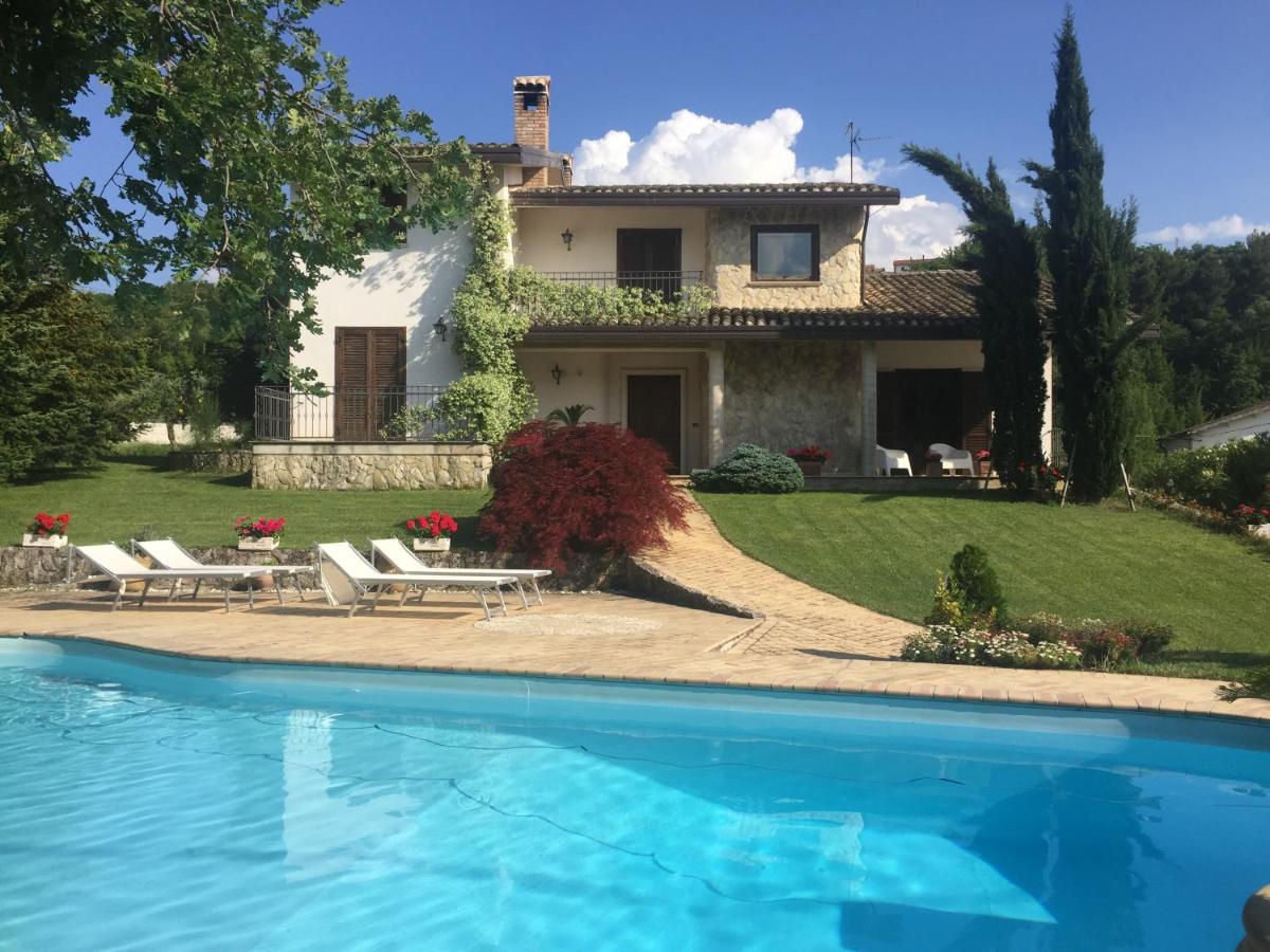Villa Nicolai tra Mare e Montagna - Housity