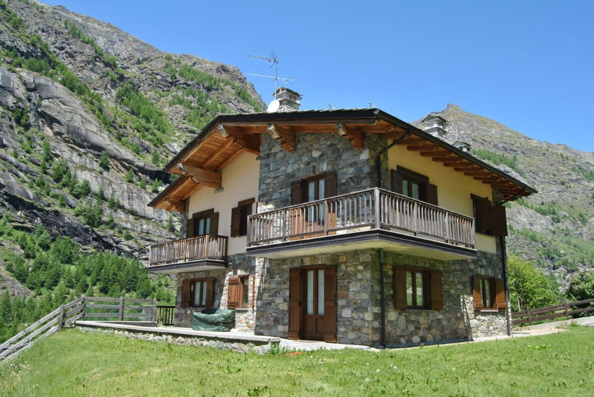 Seconda stella a destra - Housity