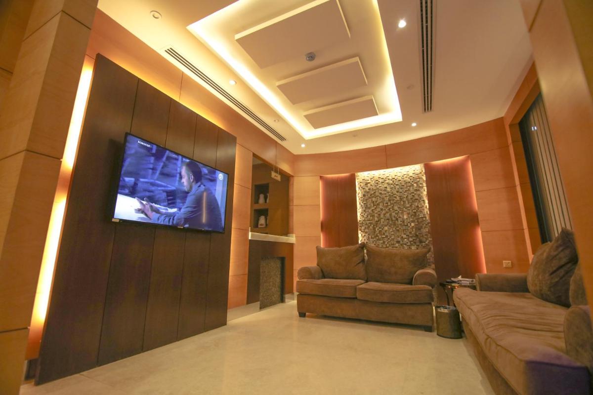Suitetrails - Qasr Wasan Furnished Apartments - Al Aziziyah