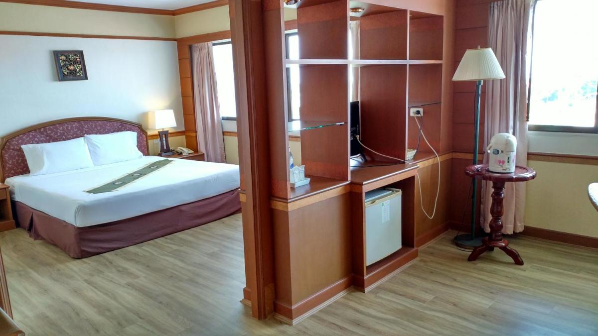 Grand Park Hotel - Housity