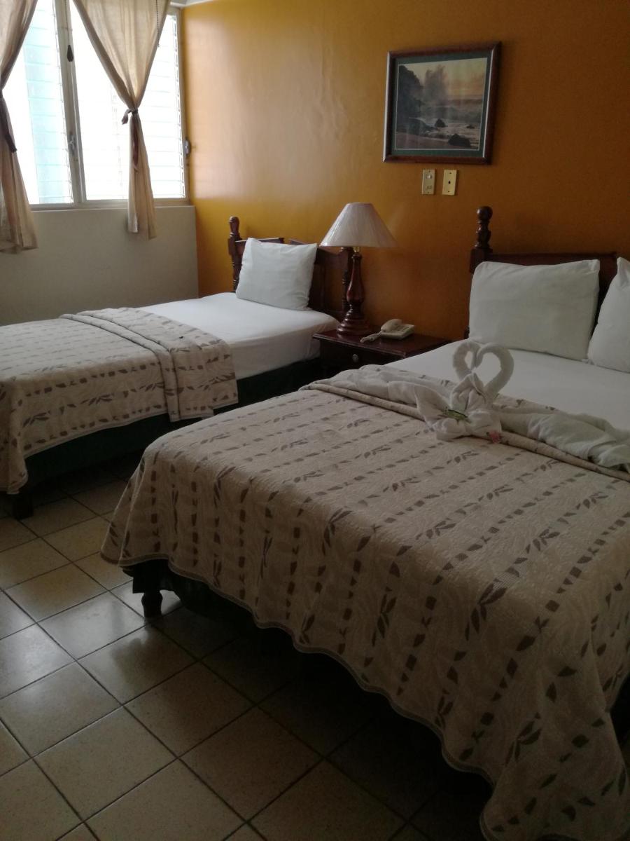 Suitetrails - Hotel Dinastía Colima