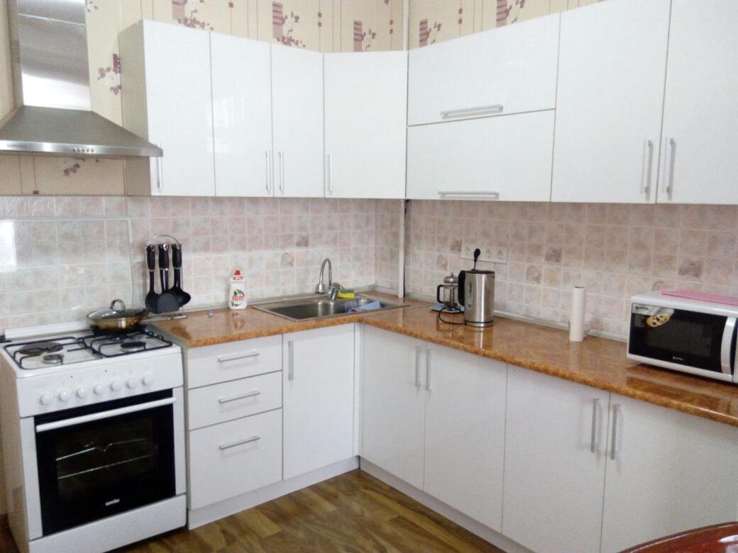 Bishkek Maximus Apartament 2 - Housity