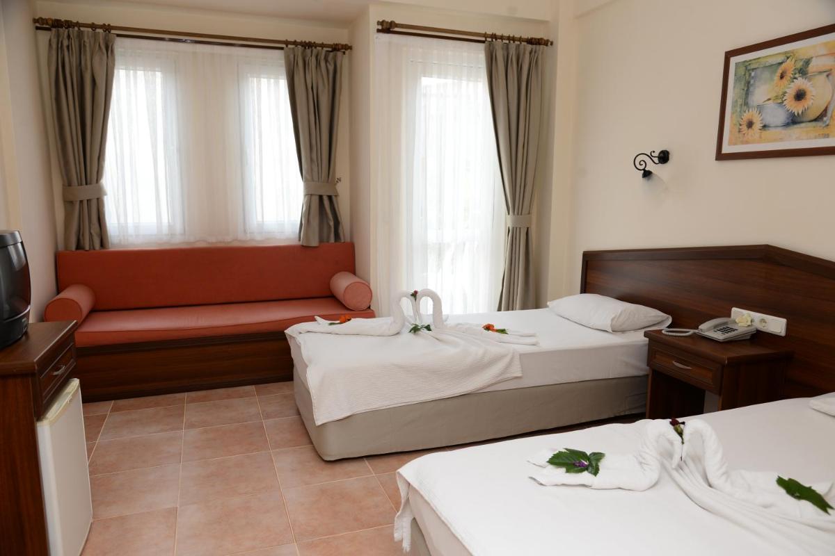 Karbel Beach Hotel - Housity
