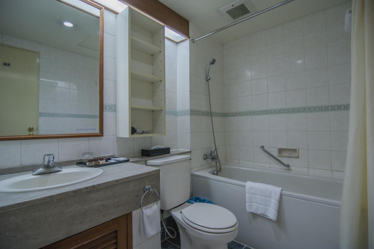 Sakura Residence & Hotel - Housity