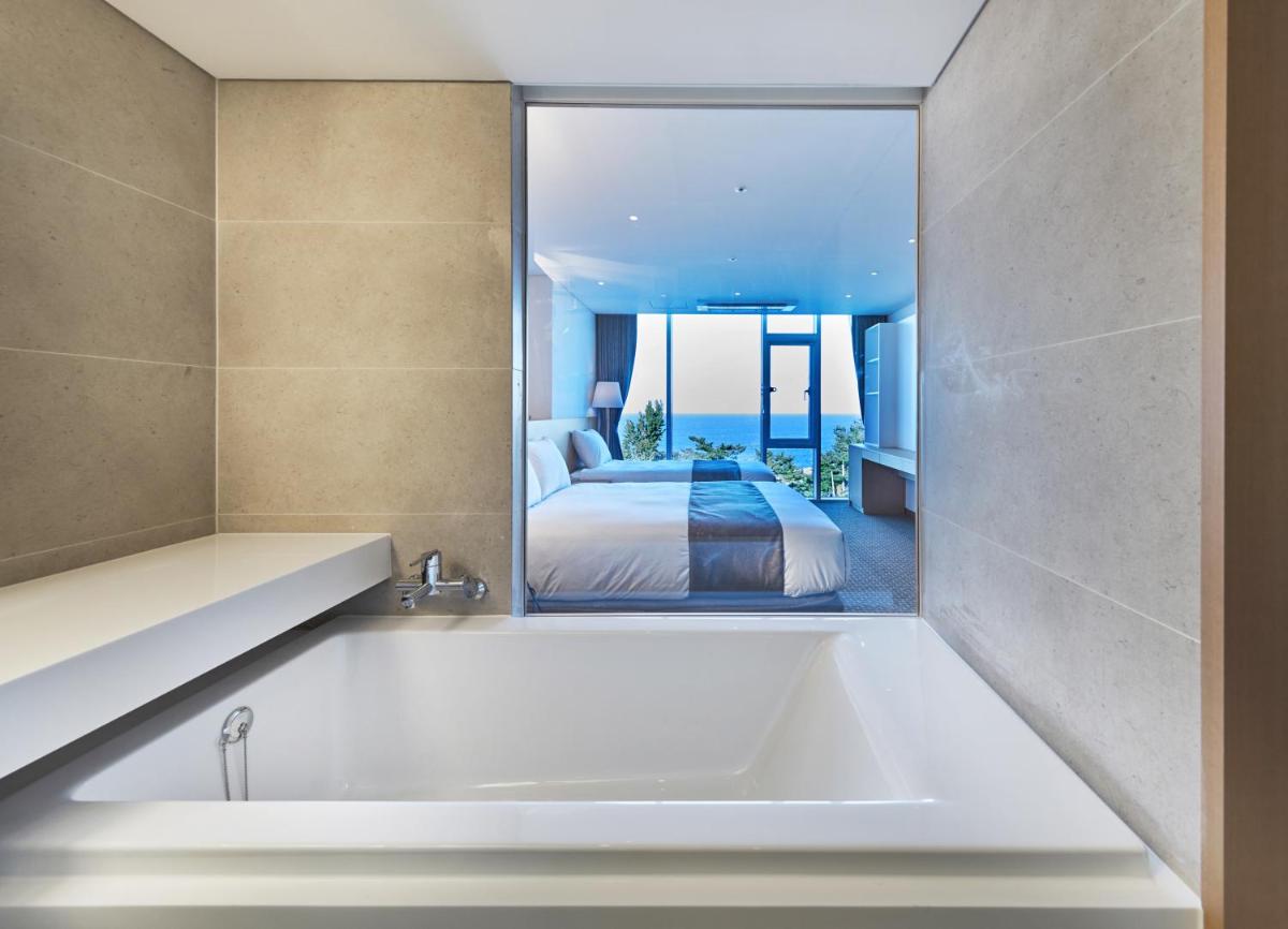 Naksan Beach Hotel - Housity