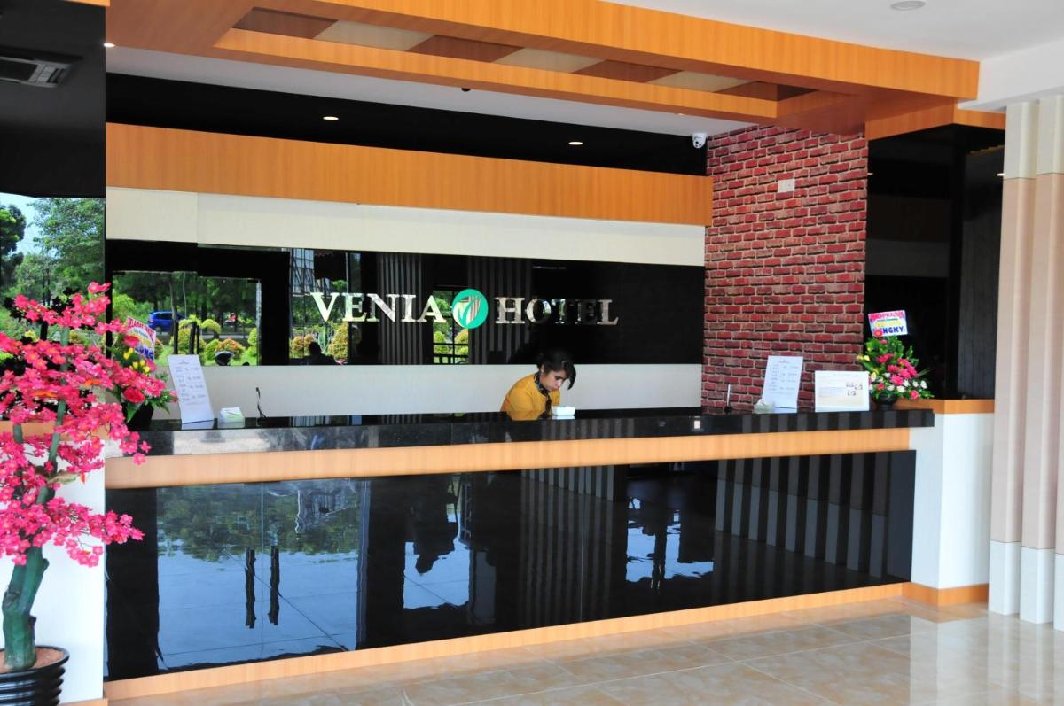 Suitetrails - Venia Hotel Batam - CHSE Certified