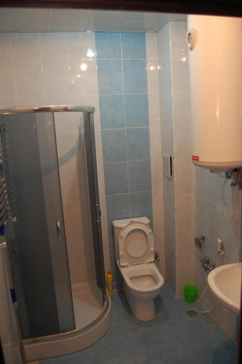 Vafa's Guest House - Housity
