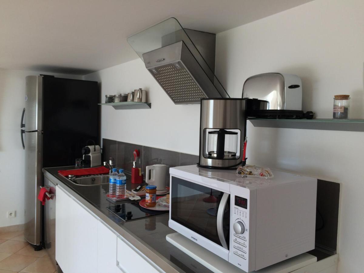 Le petit cassis vue mer appartement 70m2 piscine - Housity