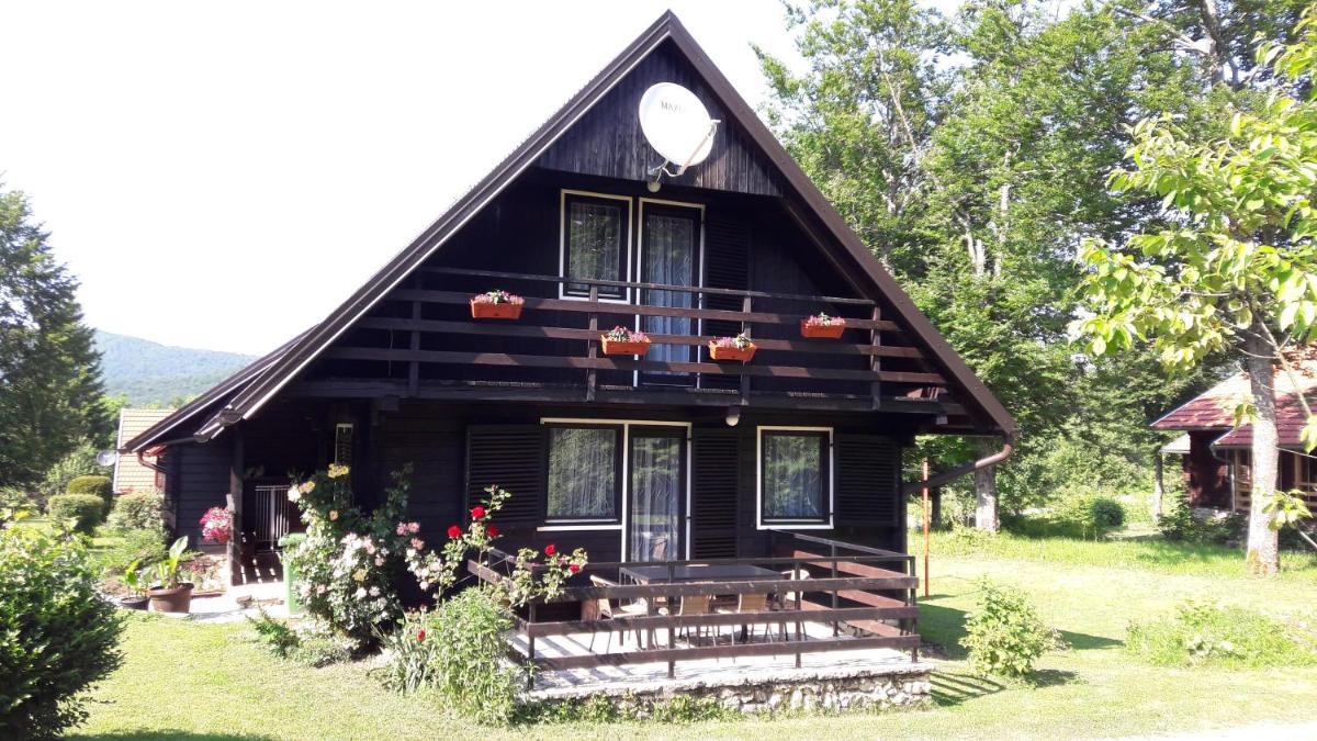 Estavela Holiday home - Housity