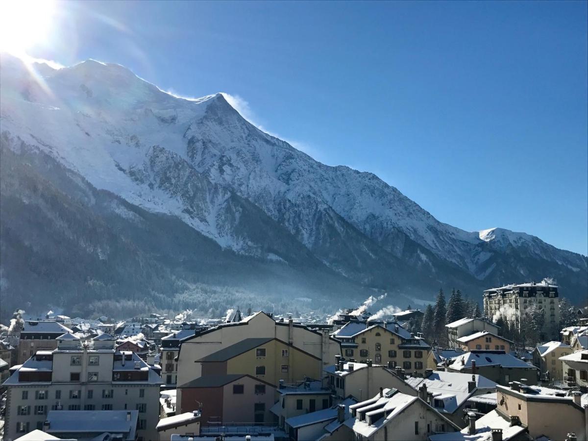 Vue générale sur la montagne ou vue sur la montagne depuis l'hôtel