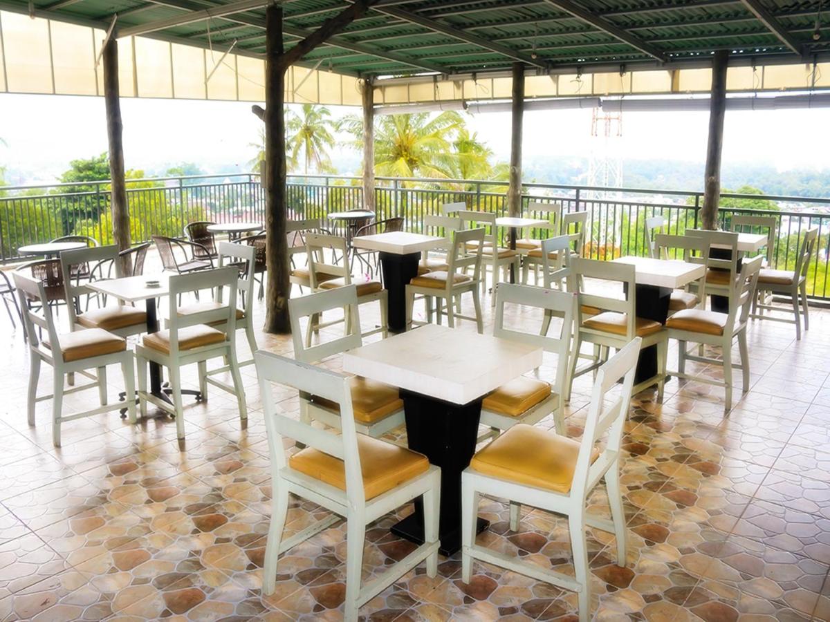LEOS Hotel - Housity