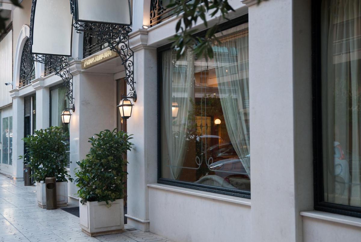 Athens Atrium Hotel & Jacuzzi Suites - Housity