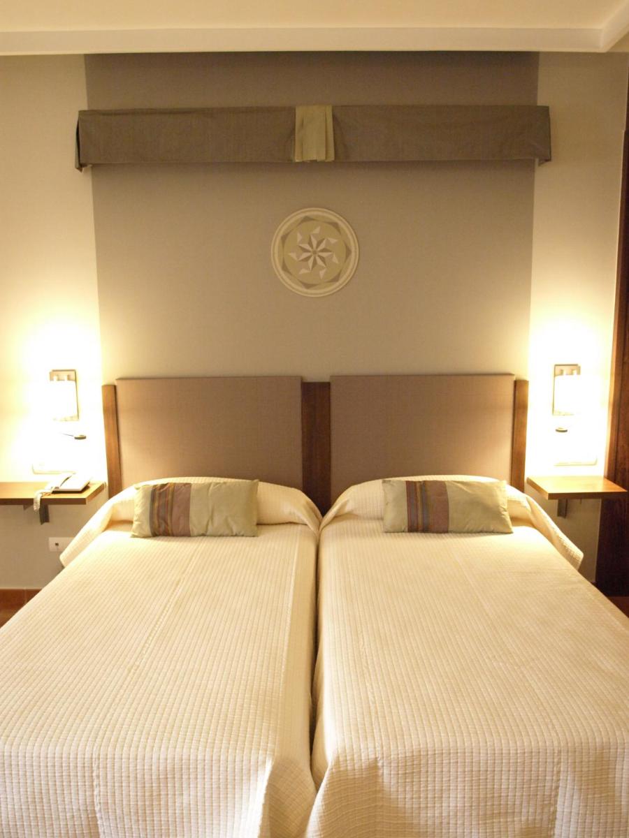 Cama o camas de una habitación en Parador de Lorca