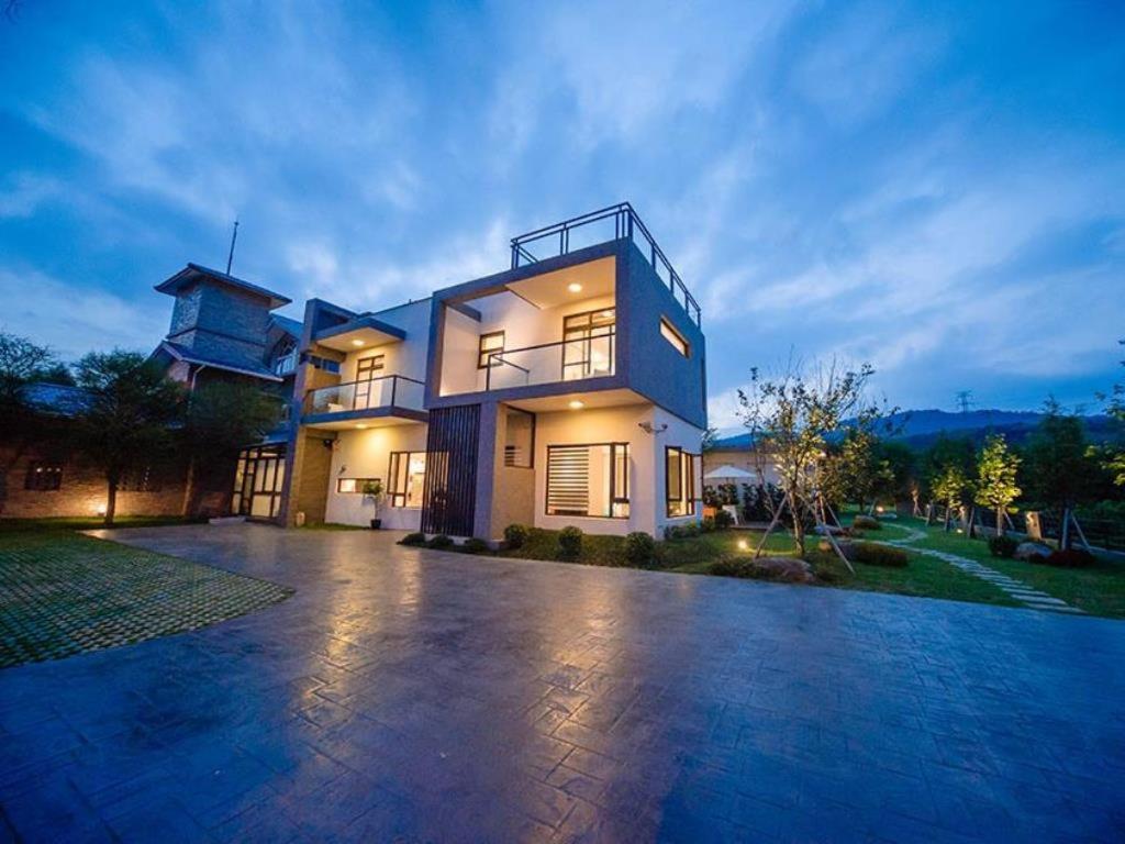Lovely Pond Hostel - Housity