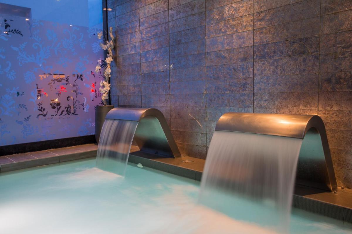 Imagen de la galería de Migjorn Ibiza Suites & Spa, en Playa d'en Bossa
