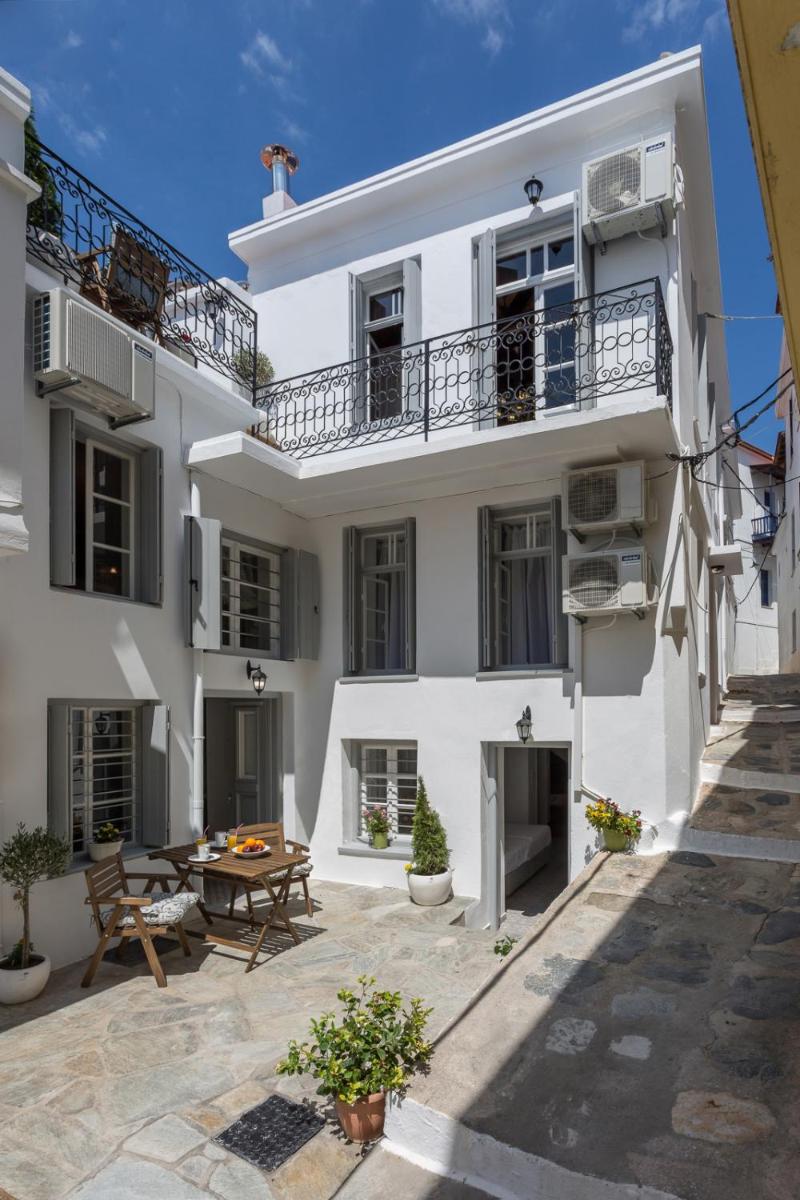 Evagelia's deluxe villa - Housity