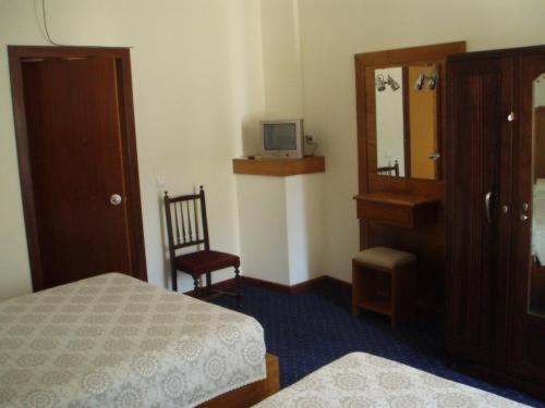 Pensao Lourenco - Housity