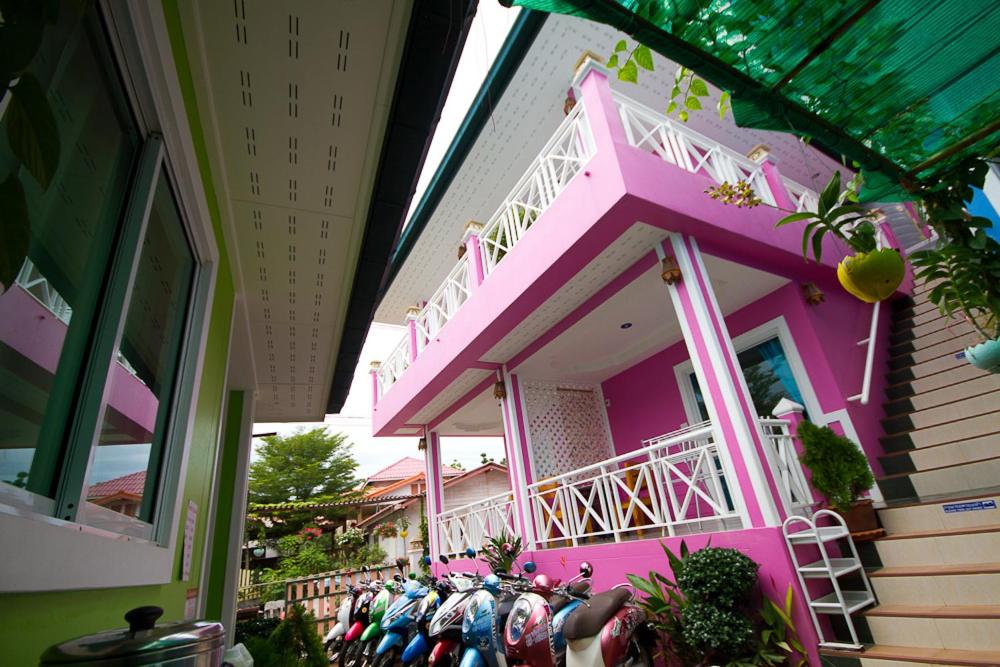 HappyLove1 - Housity