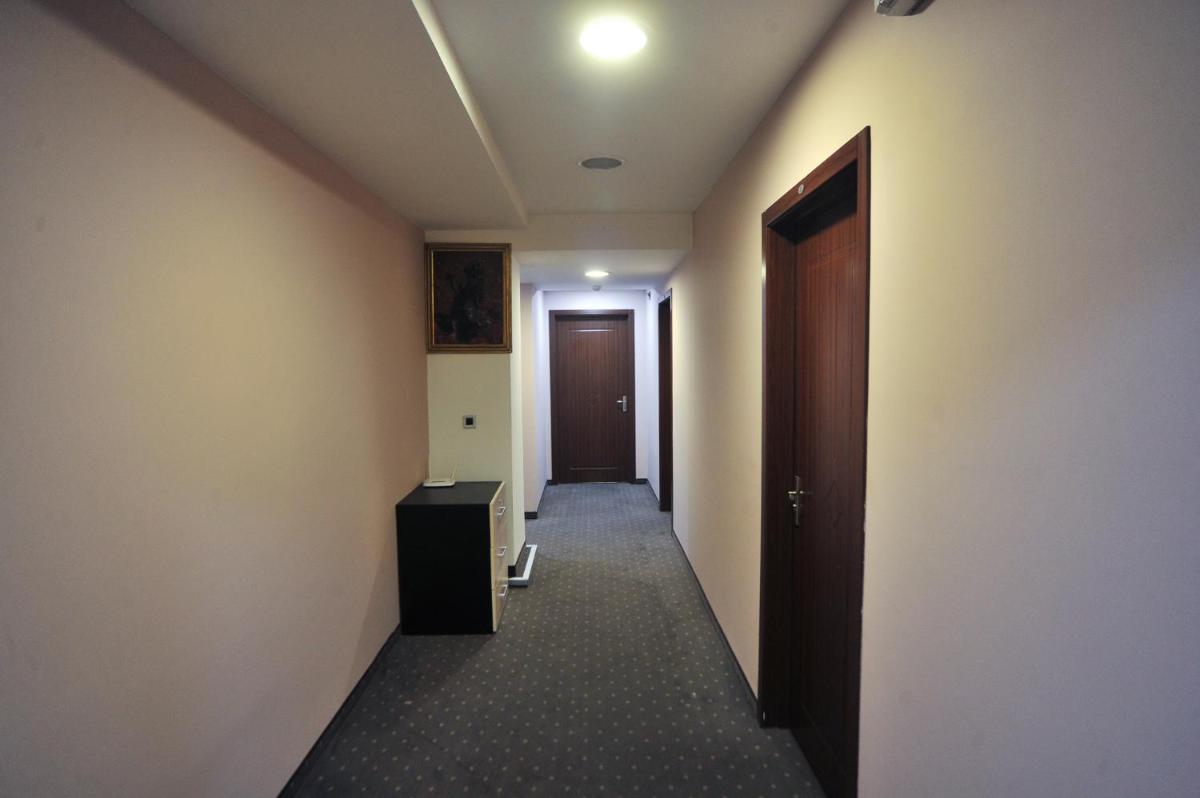 B&amp;B Rose - Housity