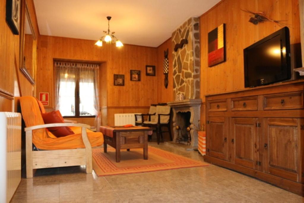 Casa Rural Los 2 Yugos - Housity