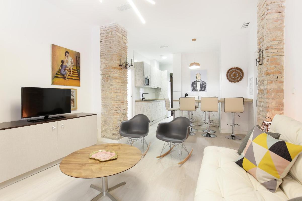 HI ROOM - Smart Apartments - AC - Housity