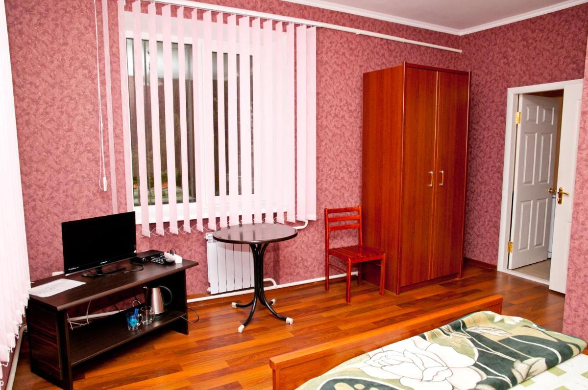 Suitetrails - Gostevoy Apartment