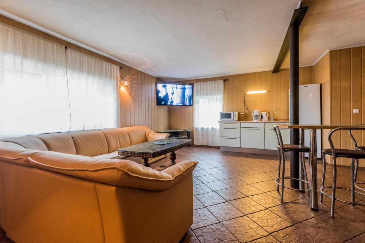 Lubja Holiday House - Housity