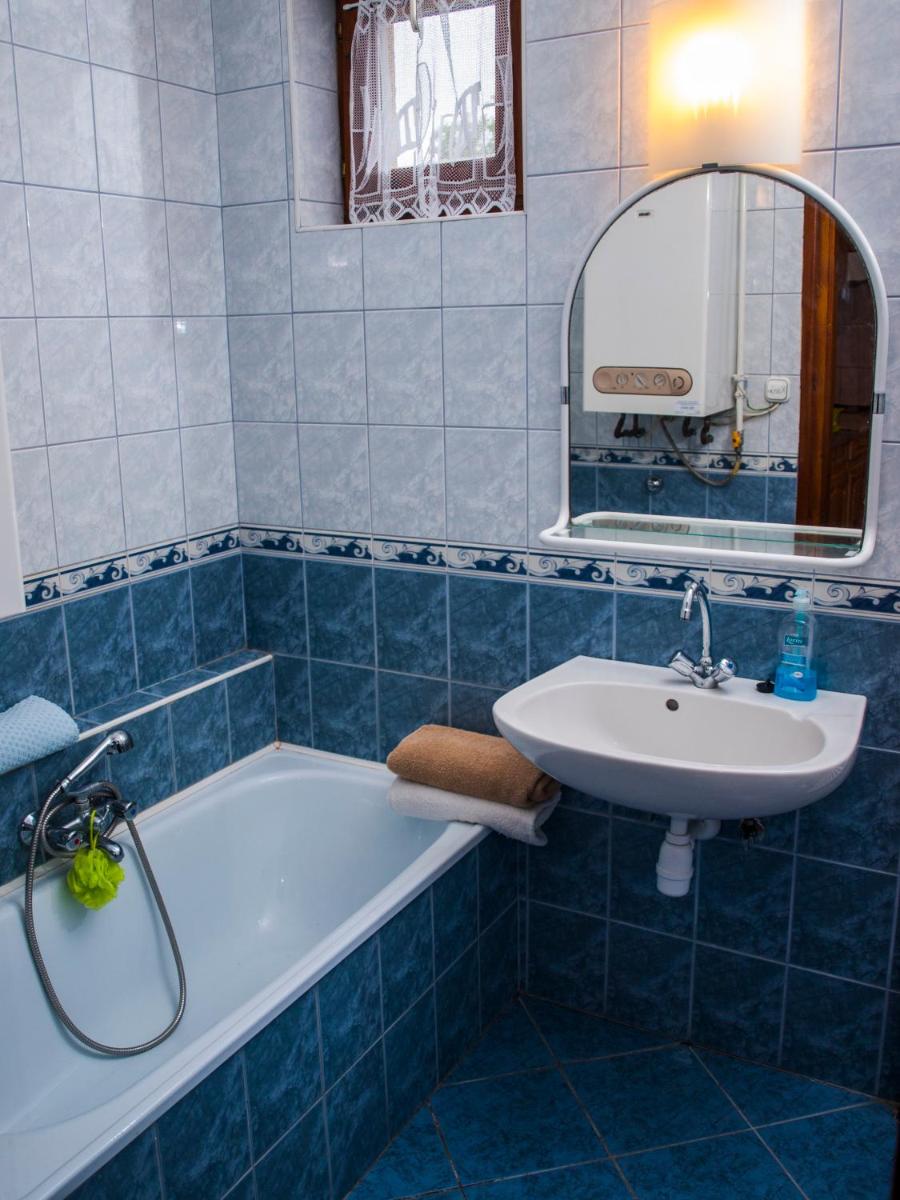 Flora Apartman - Housity