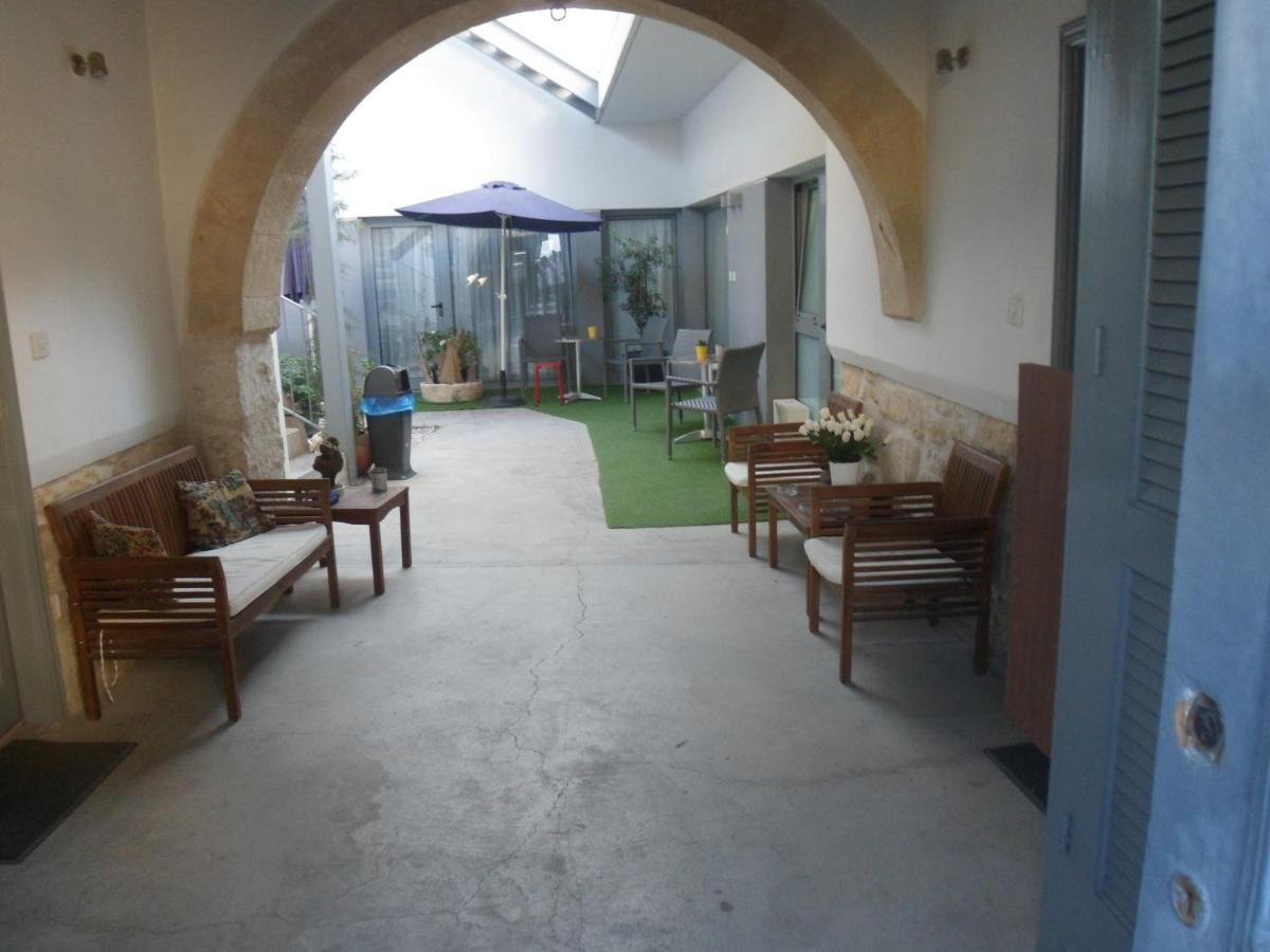 St. Lazaros Studios - Housity