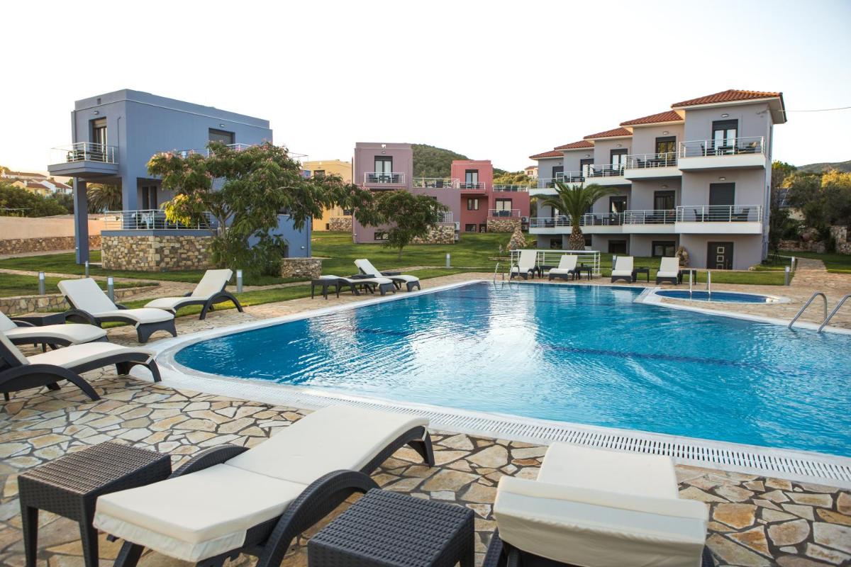 Blue Waves Apartments - Housity
