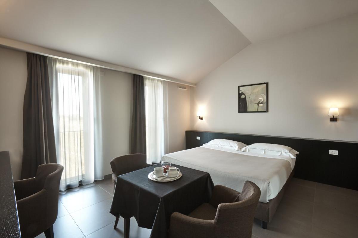 Casalgrande Hotel - Housity