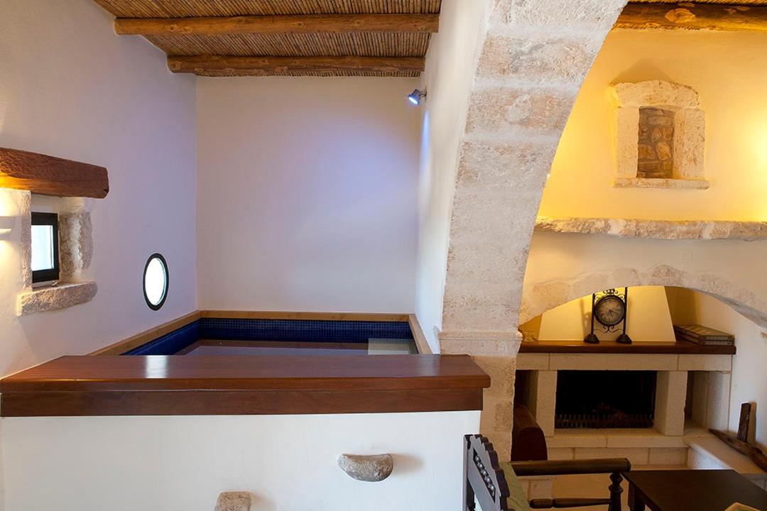 Kastellos Traditional Houses - Housity