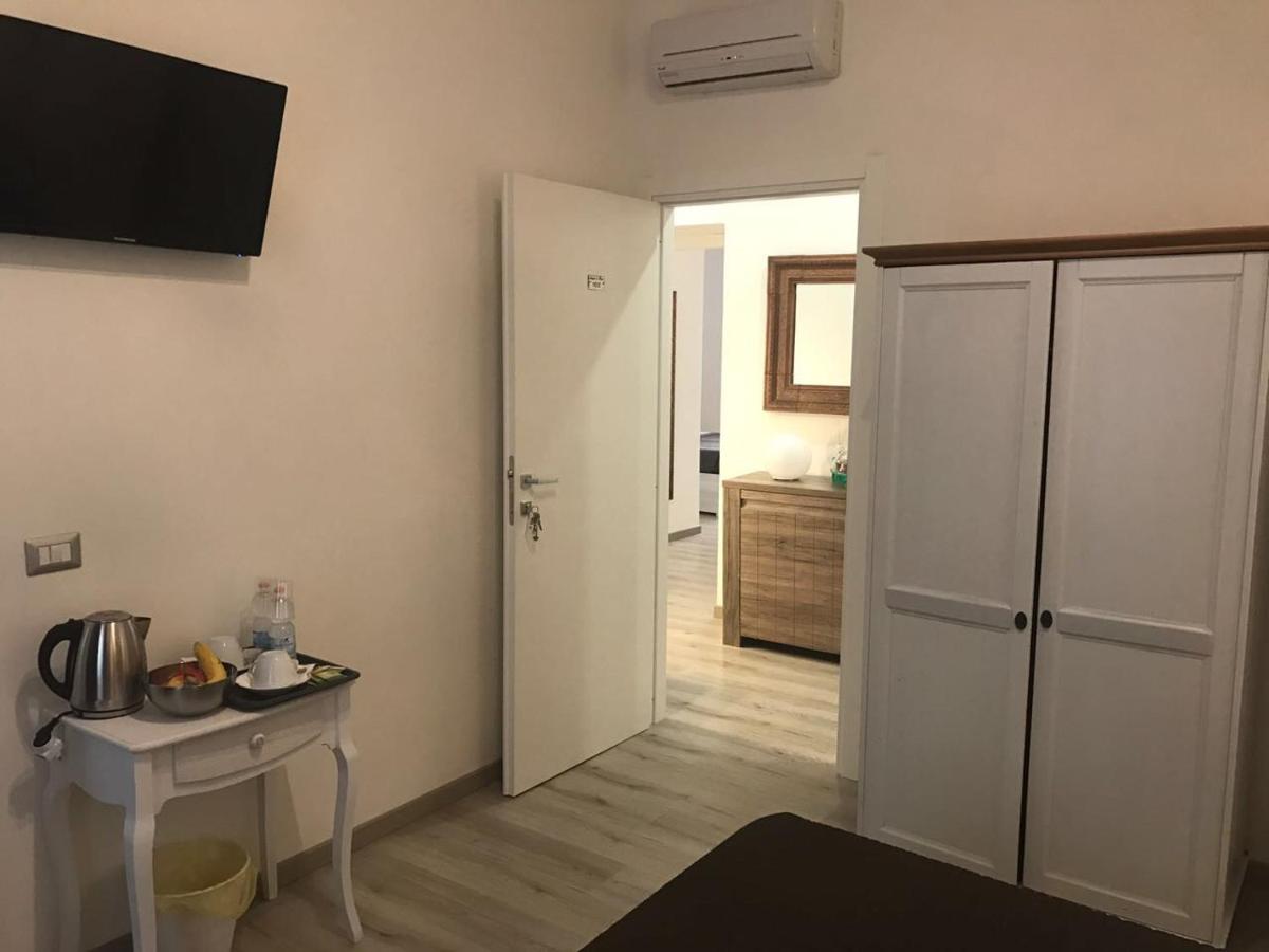 Angolo di Roma Guest house - Housity