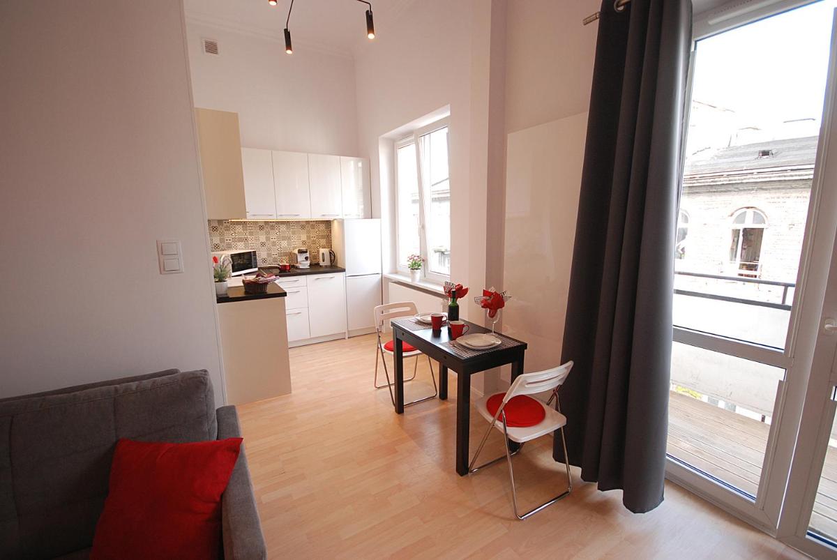Nowy Apartament Wilcza - Housity
