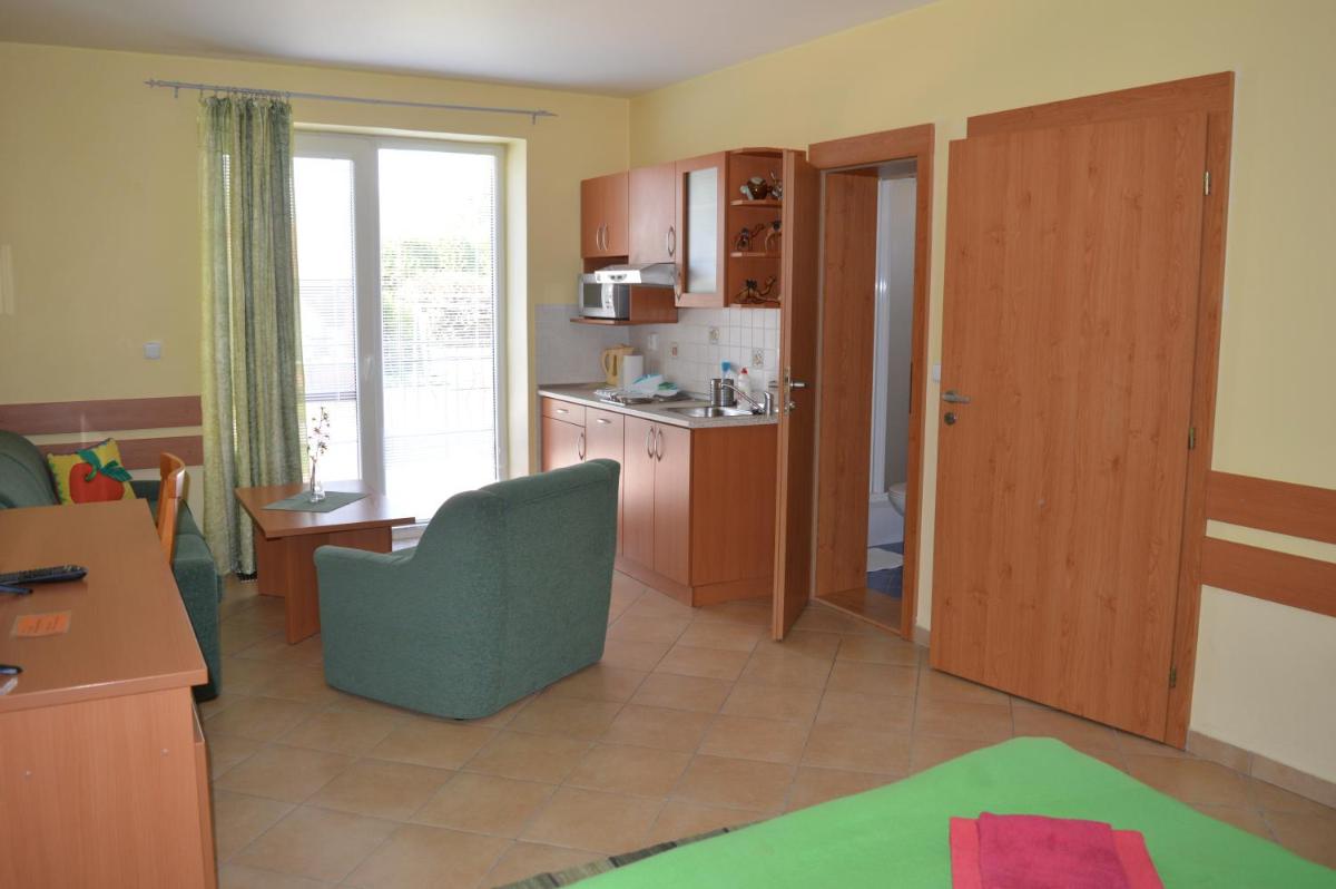 Apartmany Svaty Kriz - Housity