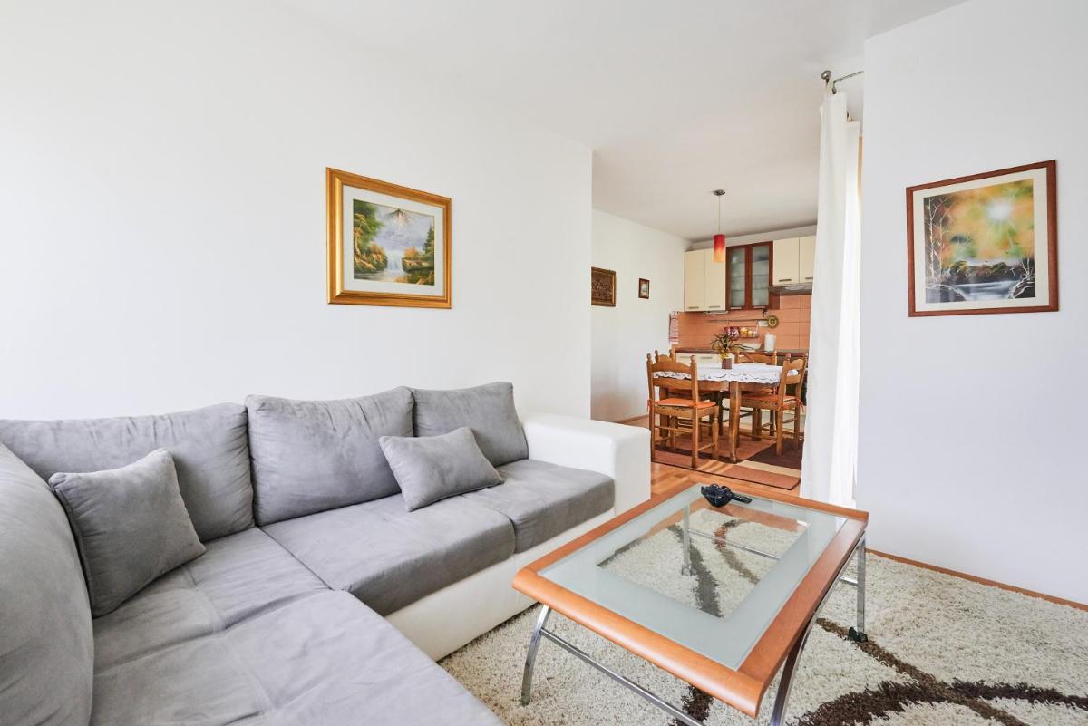Sv. Ilija Apartment - Vila Biokova - Housity